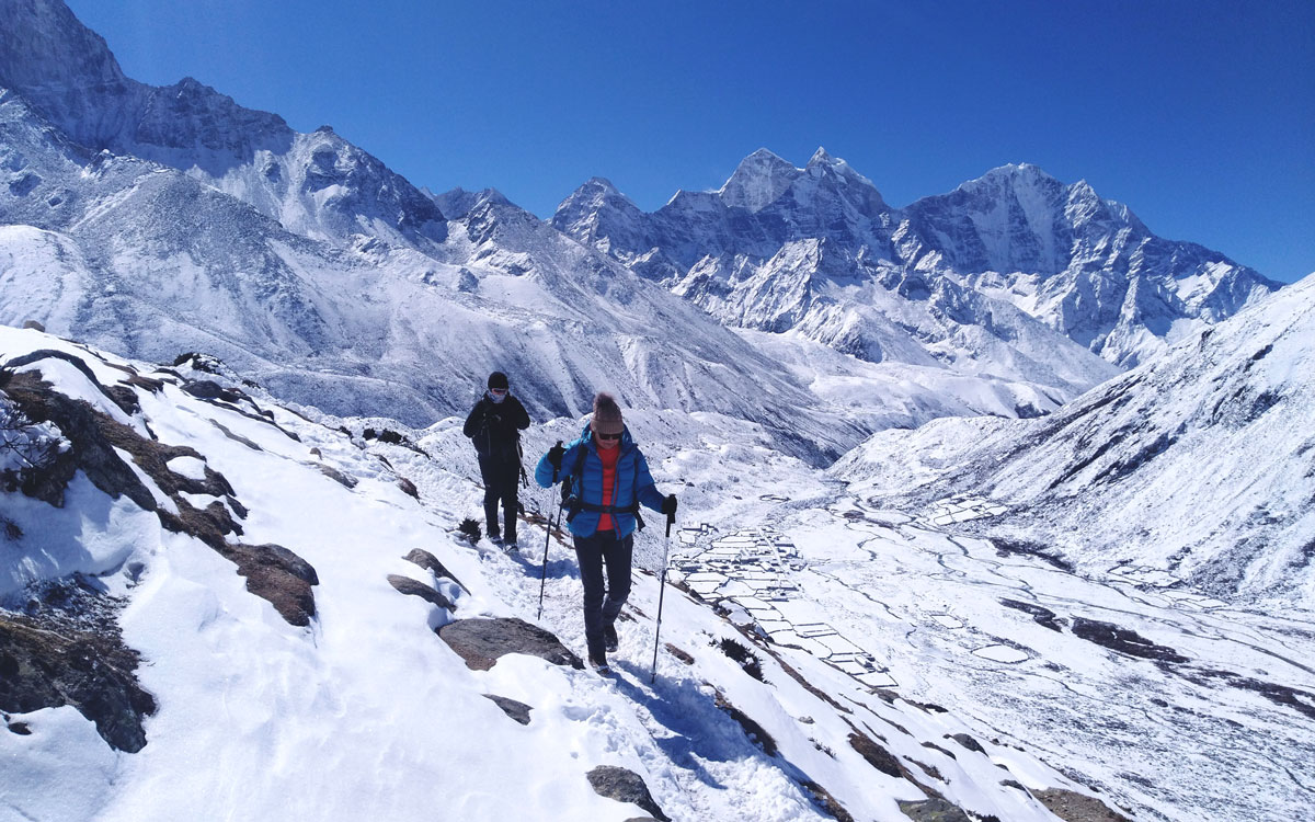 <yellow-tag>Adventure</yellow-tag> Tours